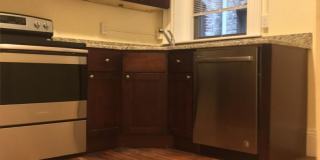 Charming 2 Bedroom-No Broker Fee Gallery 6