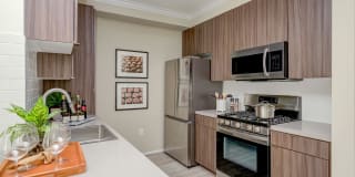 Ferrante Ferrante Gallery 112