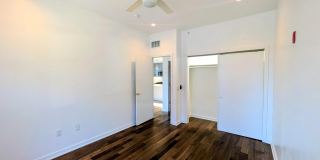 1500 N AMERICAN Street Gallery 13
