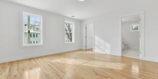 62 W Milton St Gallery 24