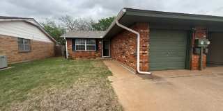 1015 Swan Lake Court Gallery 1