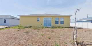 2227 NW 11th Court Gallery 22