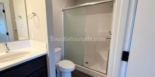 Charming 3 Bed, 2 Bath Townhome with Garage in Beautiful Sandy Gallery 21