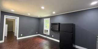 Downtown Living- Prime 1-Bed Unit for Just $900/Mo! Gallery 3
