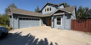 CHECK OUT THIS BEAUTIFUL HOME IN SW REDMOND Gallery 1
