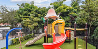 Twenty2 West Gallery 32