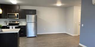 Queen Court Apartments Gallery 8