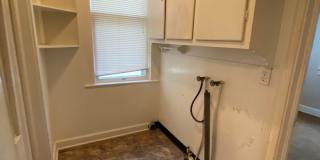 1602 W Short Ave Gallery 24