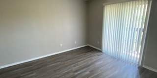 River Walk Apartments Gallery 99