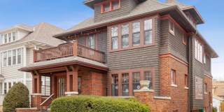 3822-3824 N Maryland Ave. Gallery 1