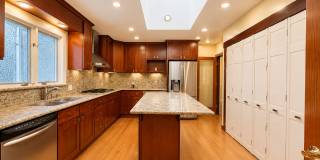 Sophisticated and Spacious Piedmont Craftsman Home Sophisticated and Spacious Piedmont Craftsman Home Gallery 13