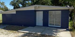 Renovated 4 / 2 rental Gallery 1