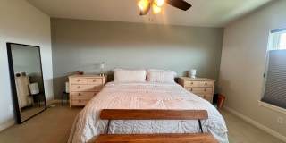 LUXURY 4 Bedroom home in NORTHGATE with Mountain Views Gallery 26