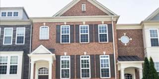 Spacious 3/3.5 Townhome in Beautiful Smyrna Neighborhood! Gallery 1