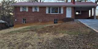 Charming 3-Bedroom, 2-Bathroom Brick Home for Rent Gallery 1