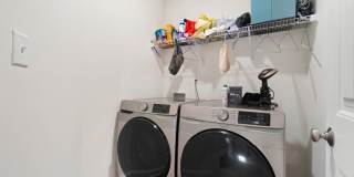 3be / 2.5ba Easy Access to Duke Townhouse Gallery 16