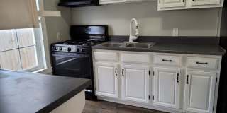 4 bedroom/2 bath home Gallery 3