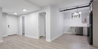 1062 W Glenlake Ave Gallery 7