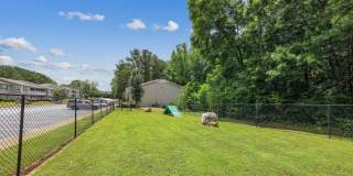 Hampton Point Gallery 26