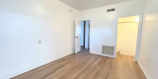 Two Bedroom Home with Detached Garage Gallery 16