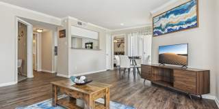 Glen at Highpoint Gallery 1