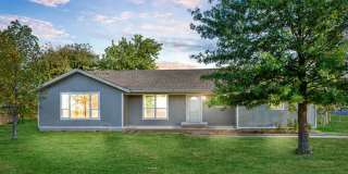 Welcome home to a beautiful and charming 4 bed, 2 bath home Gallery 1