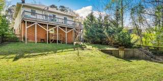 Beautiful apartment less than 1 mile from Brightleaf Square! Utilities Included! Gallery 19