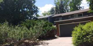 Spacious 3B/2B Home in Boulder Gallery 1