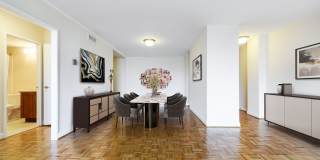 Columbia Plaza Gallery 35