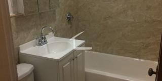 Unique 8 bed 2bath HOUSE with Yard,  Basement , Easy Parking Gallery 16