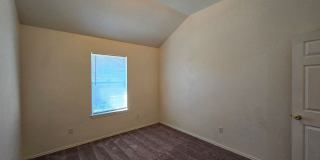 RENT REDUCTION - AVAILABLE NOW! Gallery 17