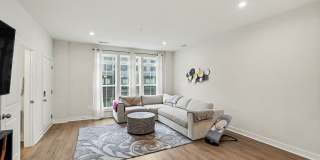 17414 SOUTHERN SHORES Drive Gallery 8