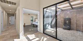 80504 Pebble Beach Gallery 39