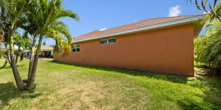 Pool Home for rent Gallery 73