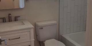 Exceptional Fully Remodeled 2-Bedroom, 2-Bath Duplex in University PlaceFenced Yard Gallery 8