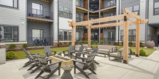 Pullman Pointe Gallery 42