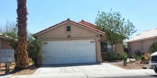Charming 3 Bedroom 2 Bathroom Home!! Gallery 1
