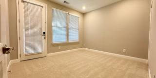2 Bed, 2 Bath Condo with Garage Close to Downtown Franklin Gallery 18