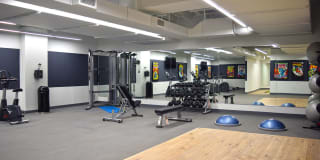 International Gallery 4