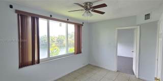 5335 NW 10th Ct Gallery 18