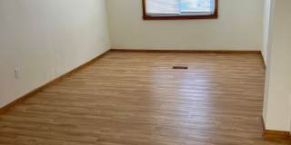 Beautiful 4 Bedroom 1 Bathroom in North Minneapolis Gallery 12