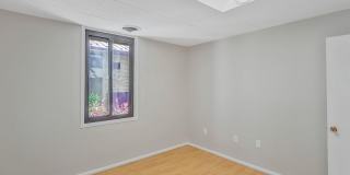311 MAPLE AVE W #C Gallery 30