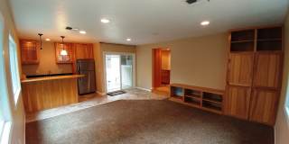 Gorgeous Home with Granite Counters and Custom Built-ins! Gallery 6