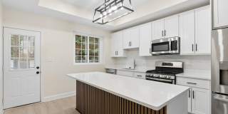 2416 E HOFFMAN Street Gallery 4