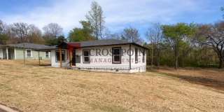 Newly Renovated 3 Bedroom 1 Bathroom Home! Gallery 3