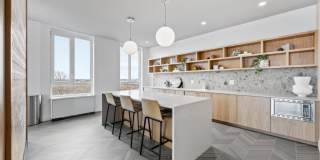 Center & Stone Gallery 7