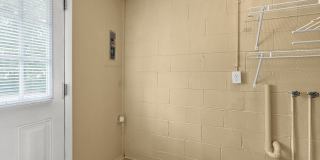 2 Bedroom One Level Apartment Gallery 23