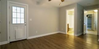 918 13th Street Gallery 23