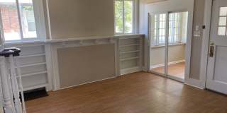 Spacious 8 Bedroom across from UNC - PRE-LEASING FOR MAY Gallery 8