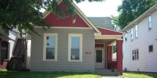 Downtown - 4 BR home AWESOME location Gallery 1